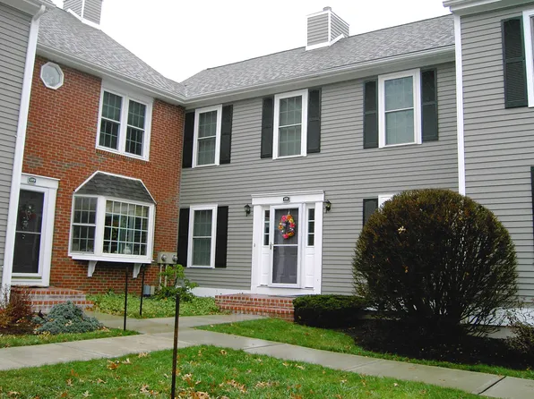 191 Georgetown Dr #191, Glastonbury, CT 06033