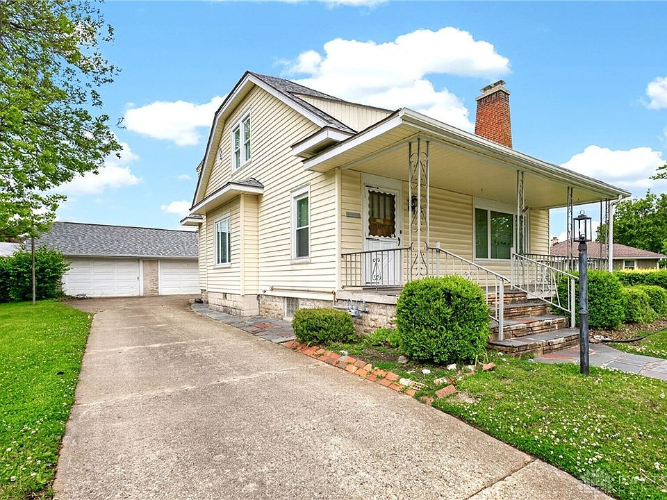 1st image of 37 Hawthorne Dr