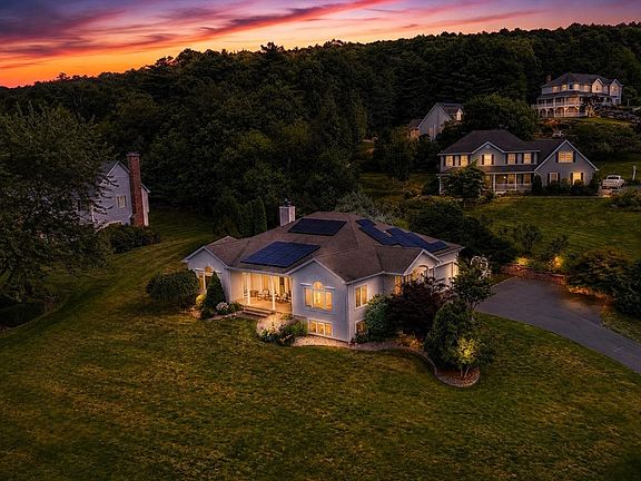 3rd image of 27 Spring Hill Rd