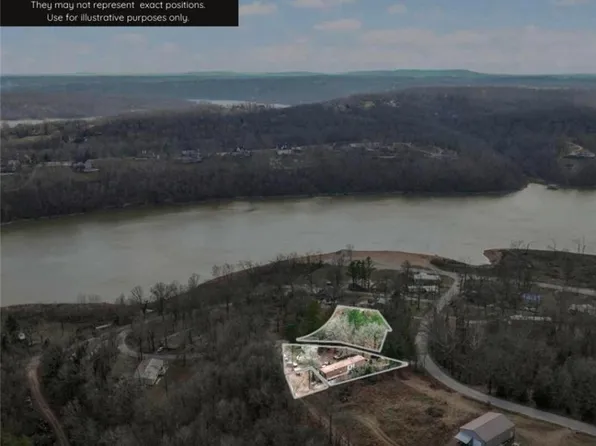 10192 Oklahoma Dr, Rogers, AR 72758