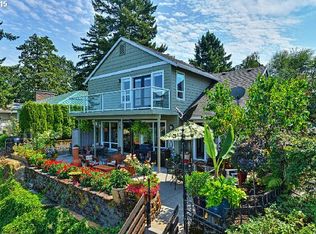 20805 NE Interlachen Ln, Fairview, OR 97024