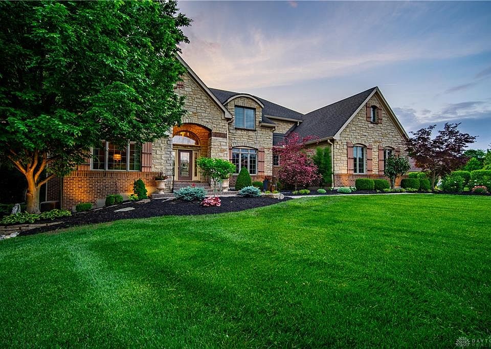 7491 Country Brook Ct, Springboro, OH 45066 Zillow