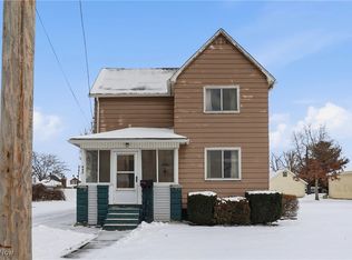 992 Mill St, Conneaut, OH 44030