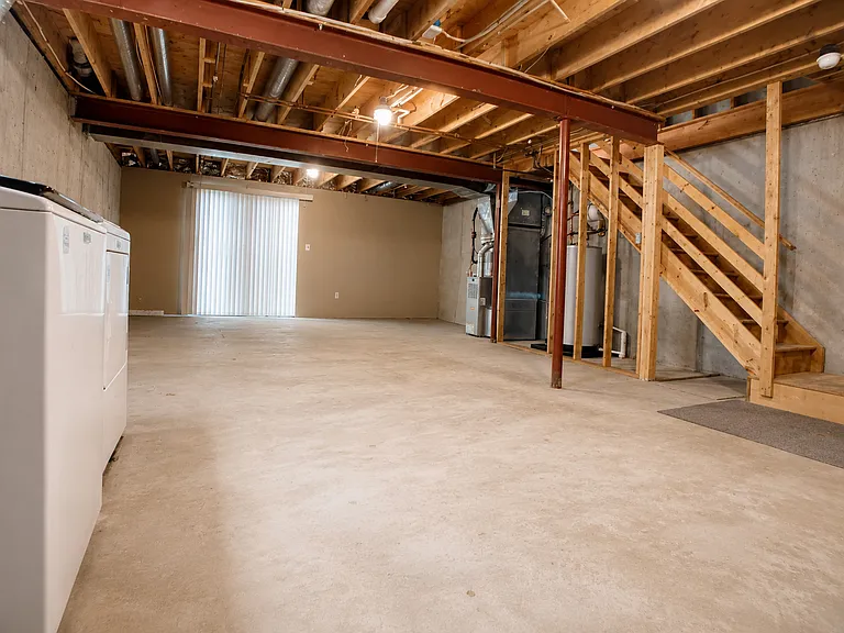 6904 Myersview Dr — Photo 18