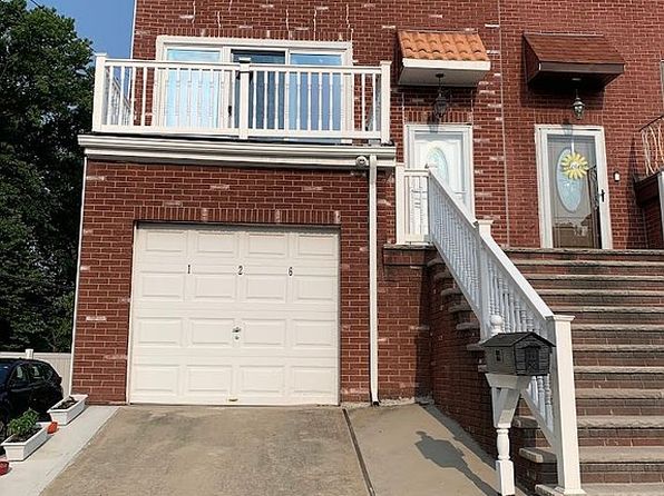 126 Mulberry Ave
