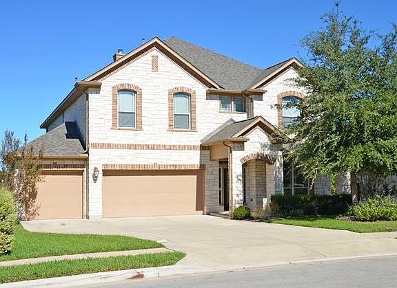 2nd image of 320 Lake Livingston Dr