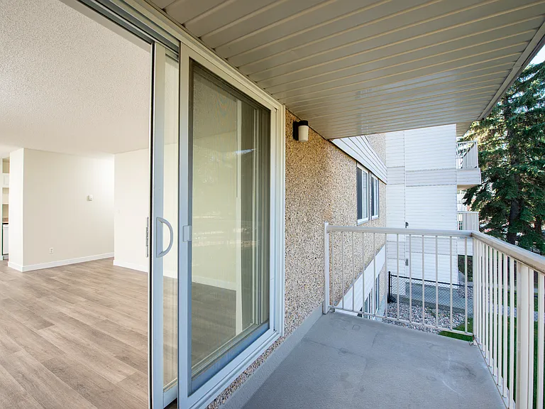 4608 52nd Ave — Photo 39