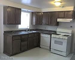 2nd image of 29 E Garfield Blvd APT 1