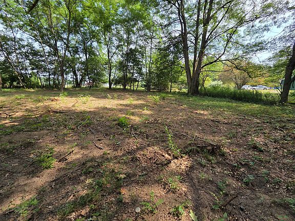 3rd image of V L Coral Rd