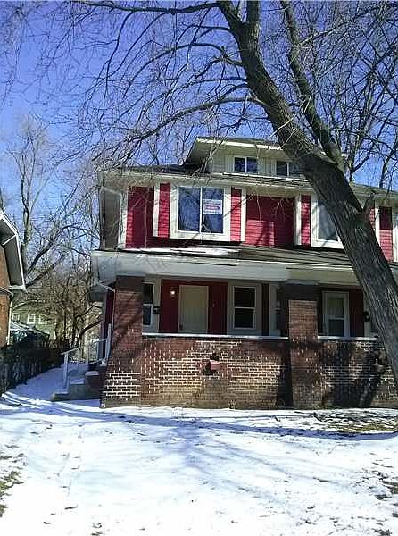 THIS HOME IS NEAR SCHOOLS, SHOPPING AND THE CHILDRENS MUSEUM