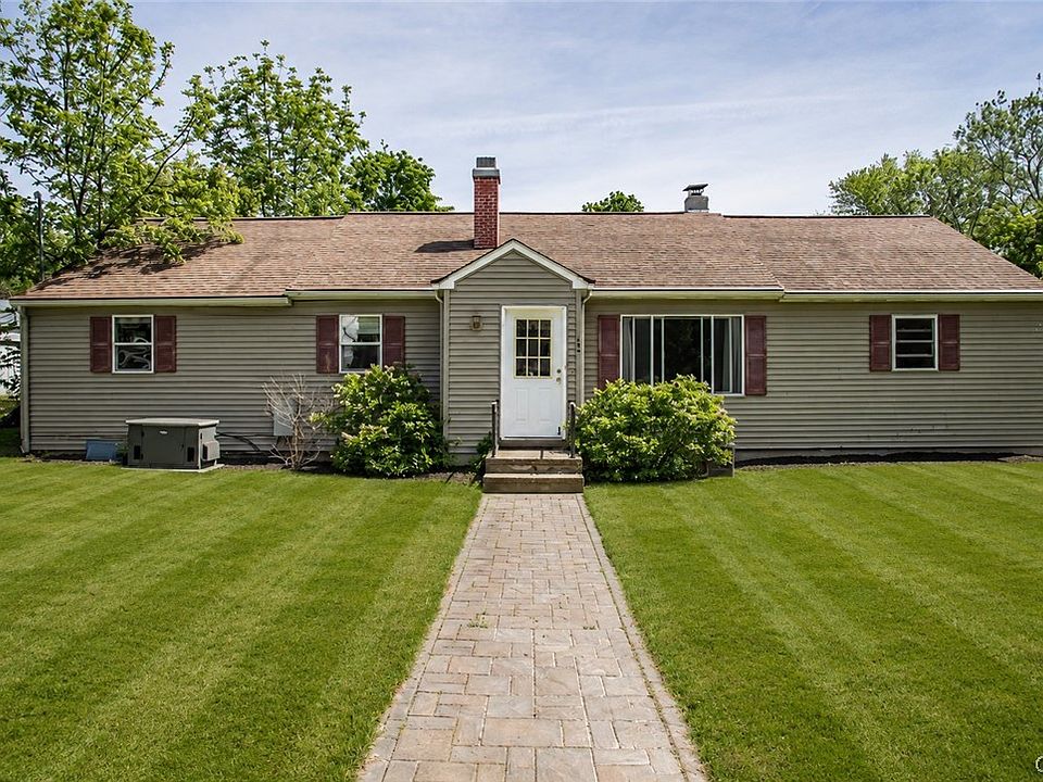 1st image of 504 Berkey Dr