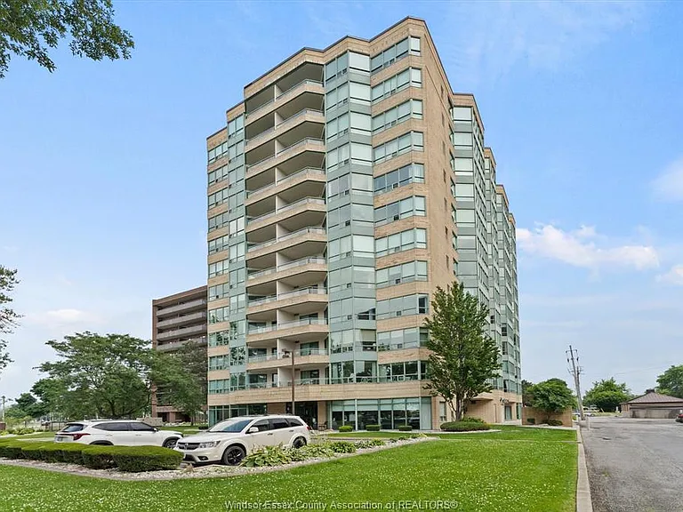3601 Riverside Dr E #706 — Photo 2