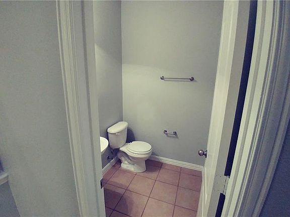 3rd image of 133 Sonoma Creek Ln