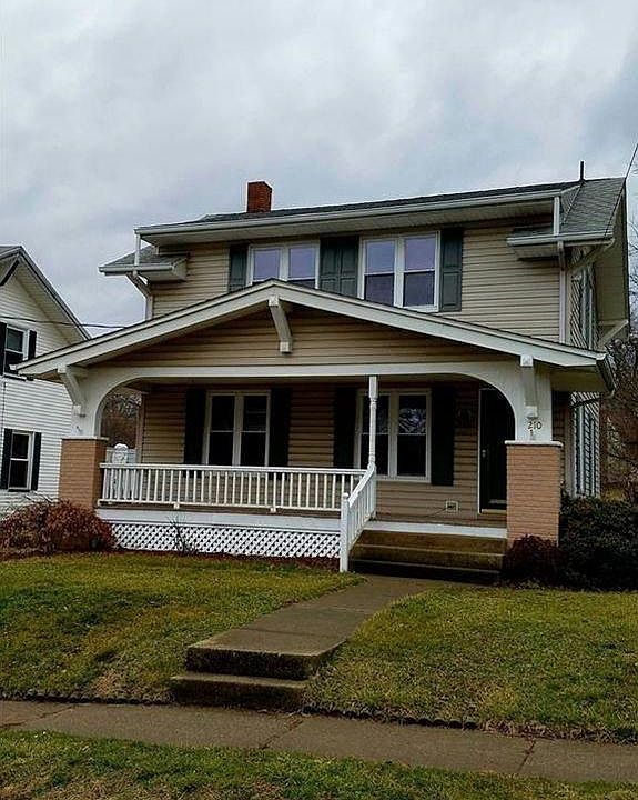 1st image of 210 Commonwealth Ave NE