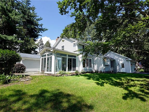 3rd image of 36 Green Valley Rd