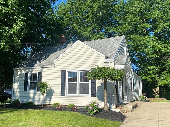 2nd image of 1752 Marigold Ave