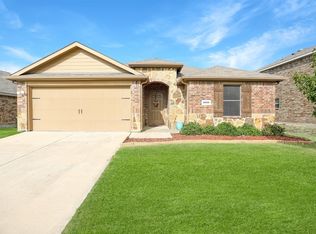 2008 Grimes Dr, Forney, TX 75126