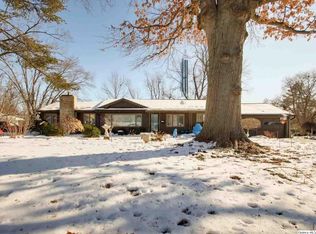 413 Kentucky Rd W, Quincy, IL 62301