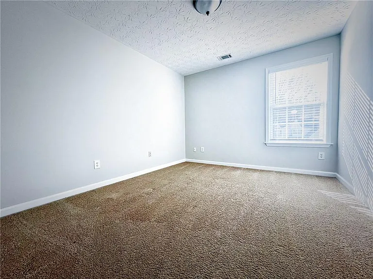3368 Hill Pond Dr — Photo 18