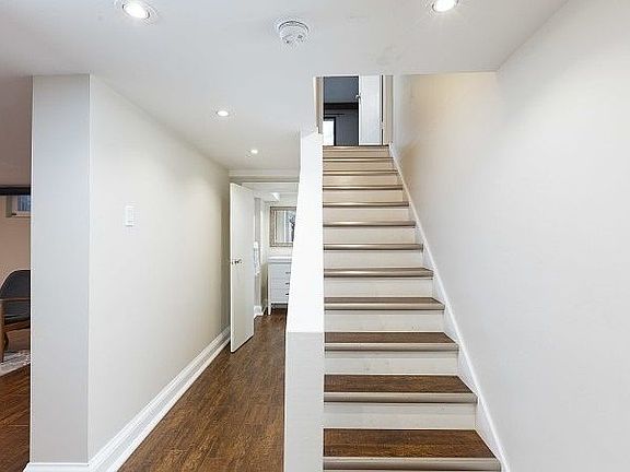 4th image of 463 Donlands Ave
