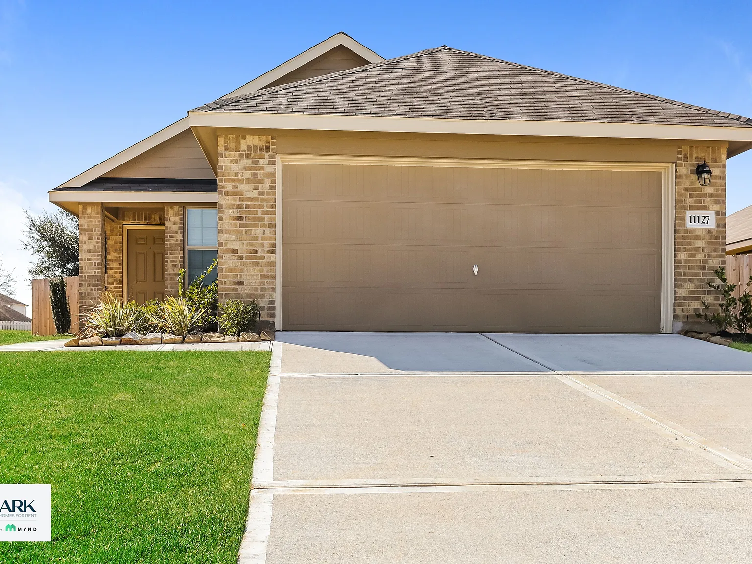 4 bed, 2.0 bath, 1313 sqft, $1,599 — Photo 1