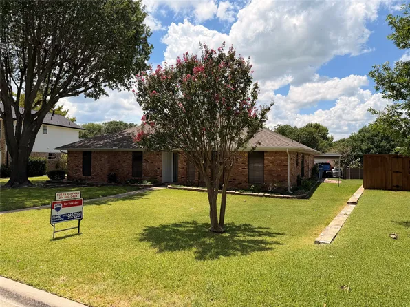 910 Village Green Dr, Rockwall, TX 75087