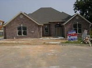 1676 E Winfield Dr, Fayetteville, AR 72703