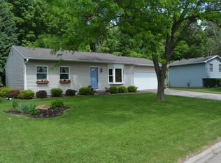 711 Evergreen Dr, Holmen, WI 54636