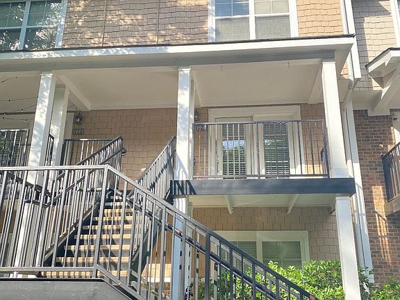 3rd image of 1035 Barnett Shoals Rd APT 723