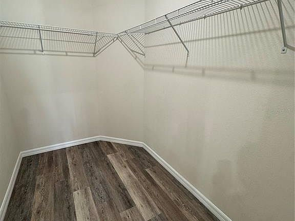 5th image of 41346 Persimmon St