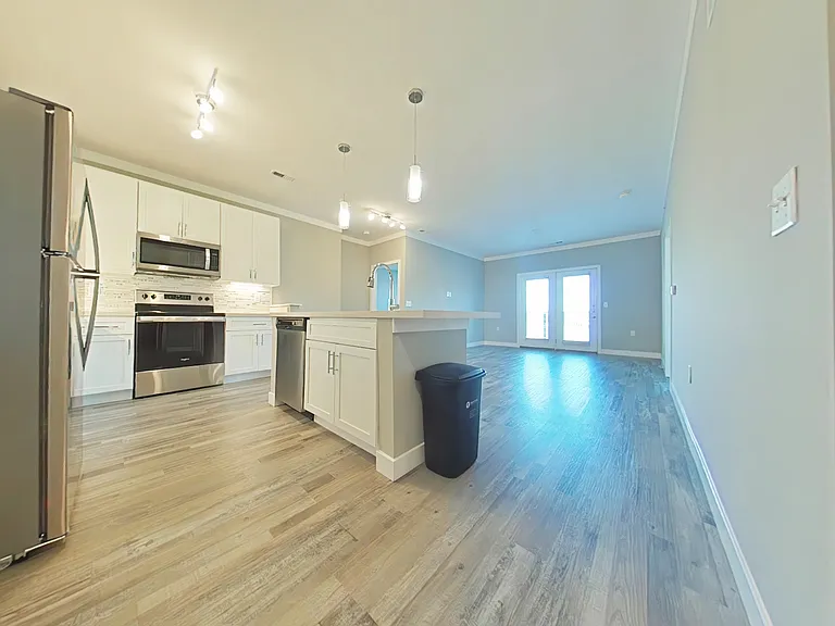 Allure Apartments — Photo 93