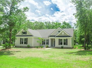 783 Harbour Island Cir, Waverly, GA 31565