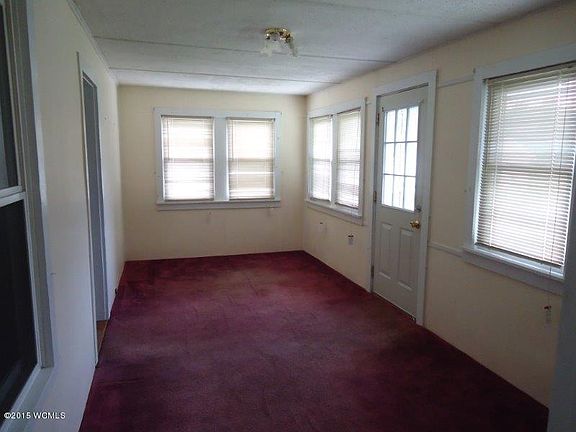 4th image of 605 Lake Ave