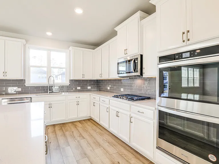 360 Caledonia Ct — Photo 20