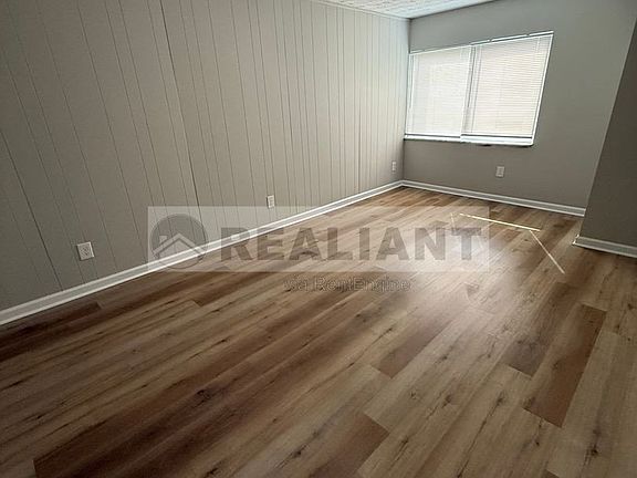 4th image of 2069 Fontaine Rd #4