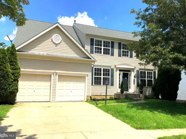 2452 Rabbits Run St, Waldorf, MD 20601