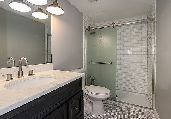5th image of 335 Gillette St