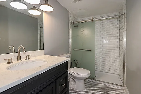 335 Gillette St — Photo 5