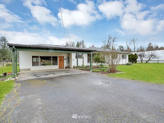2nd image of 2901 46th Ave NE