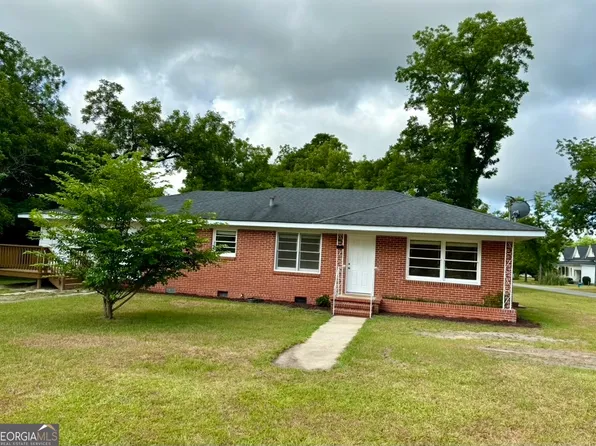 1128 Pecan St, Dudley, GA 31022