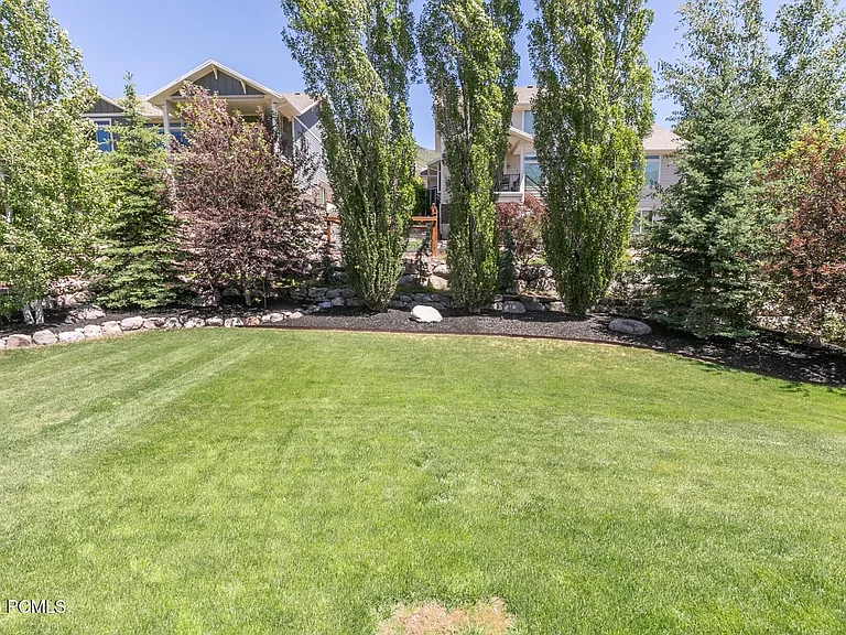 5310 N Lauralwood St — Photo 41