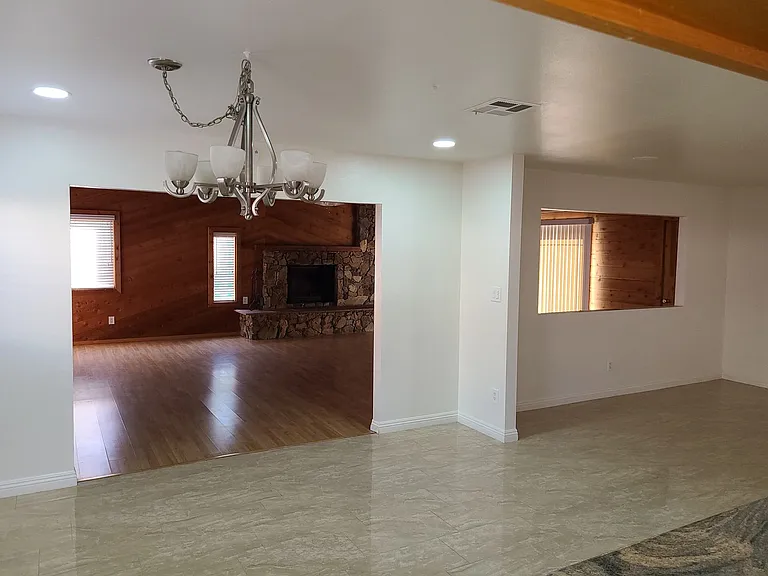 851 Taft Ave — Photo 13
