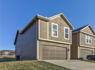 5007 141st Ln, Basehor, KS 66007