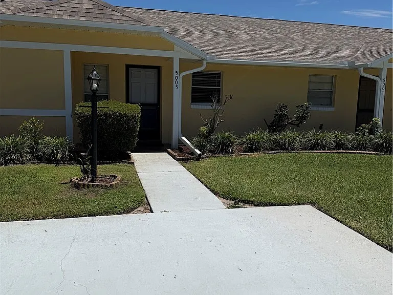 5005 Granada Blvd — Photo 1