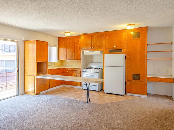 4th image of 508 E Palm Ave