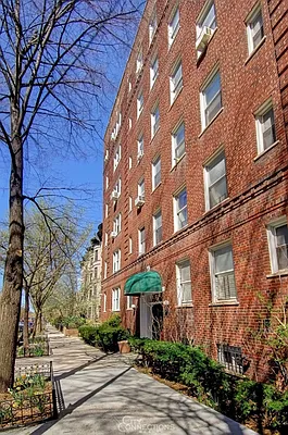 Sold by City Connections Realty | media 6