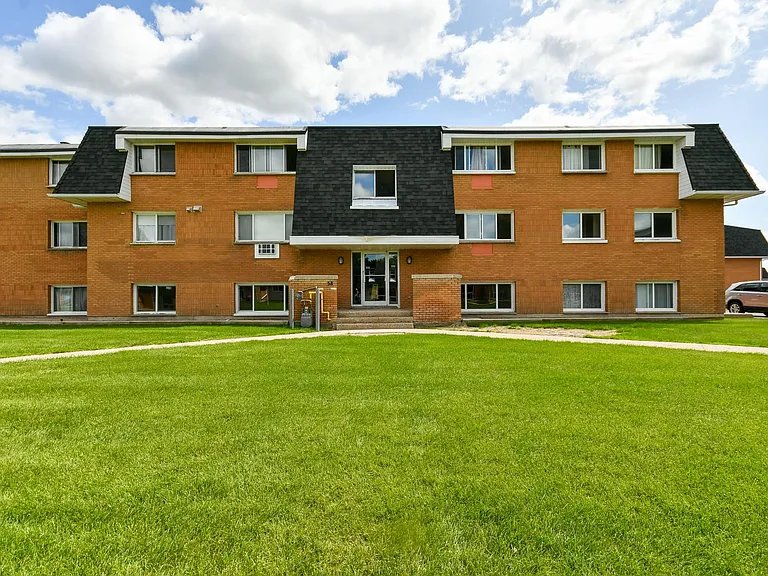 22 Munroe Pl — Photo 15