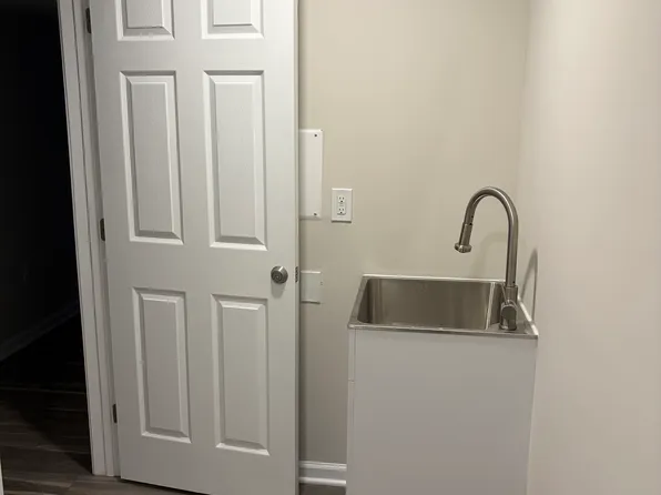 200 Bridgewater Dr #Basement, Stephens City, VA 22655