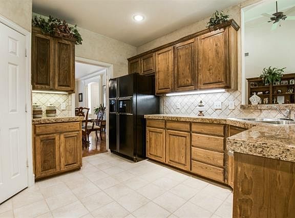 4th image of 7910 Ruskin Cir