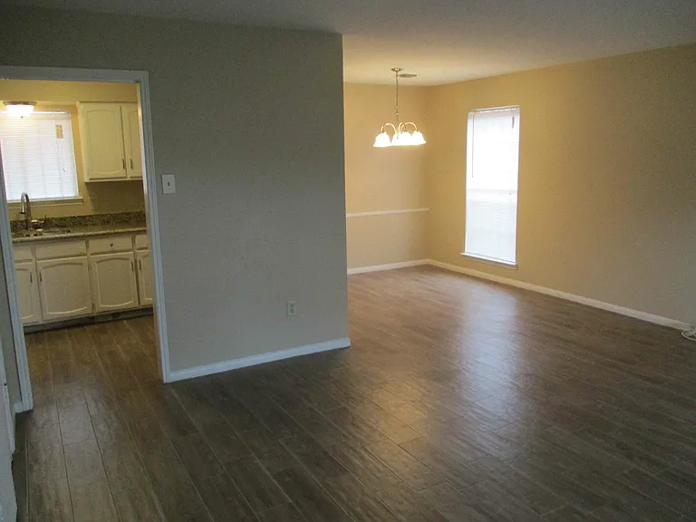 5506 Deep Forest Dr — Photo 6